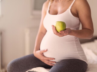 Cinco consejos para comer bien durante el embarazo Cinco consejos para comer bien durante el embarazo