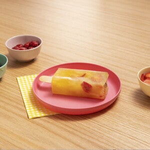 Paletita de mango con frutos rojos