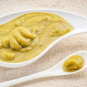 Puré de guisantes y patata con pollo